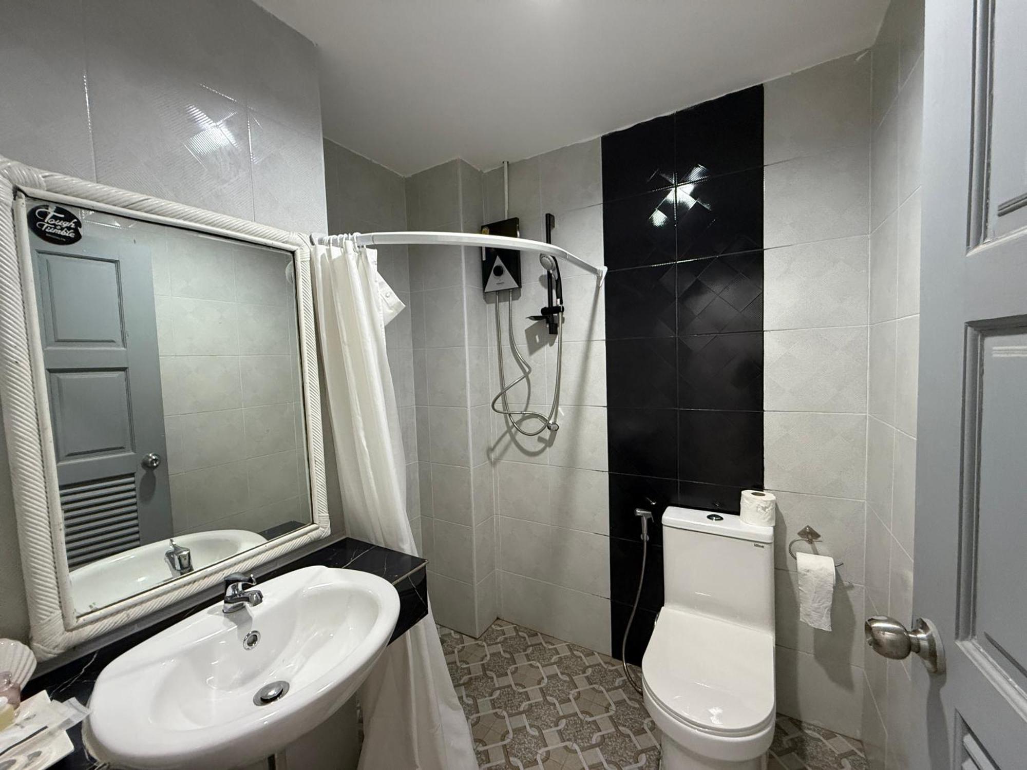 Hotel Five Loaves Beds 3*