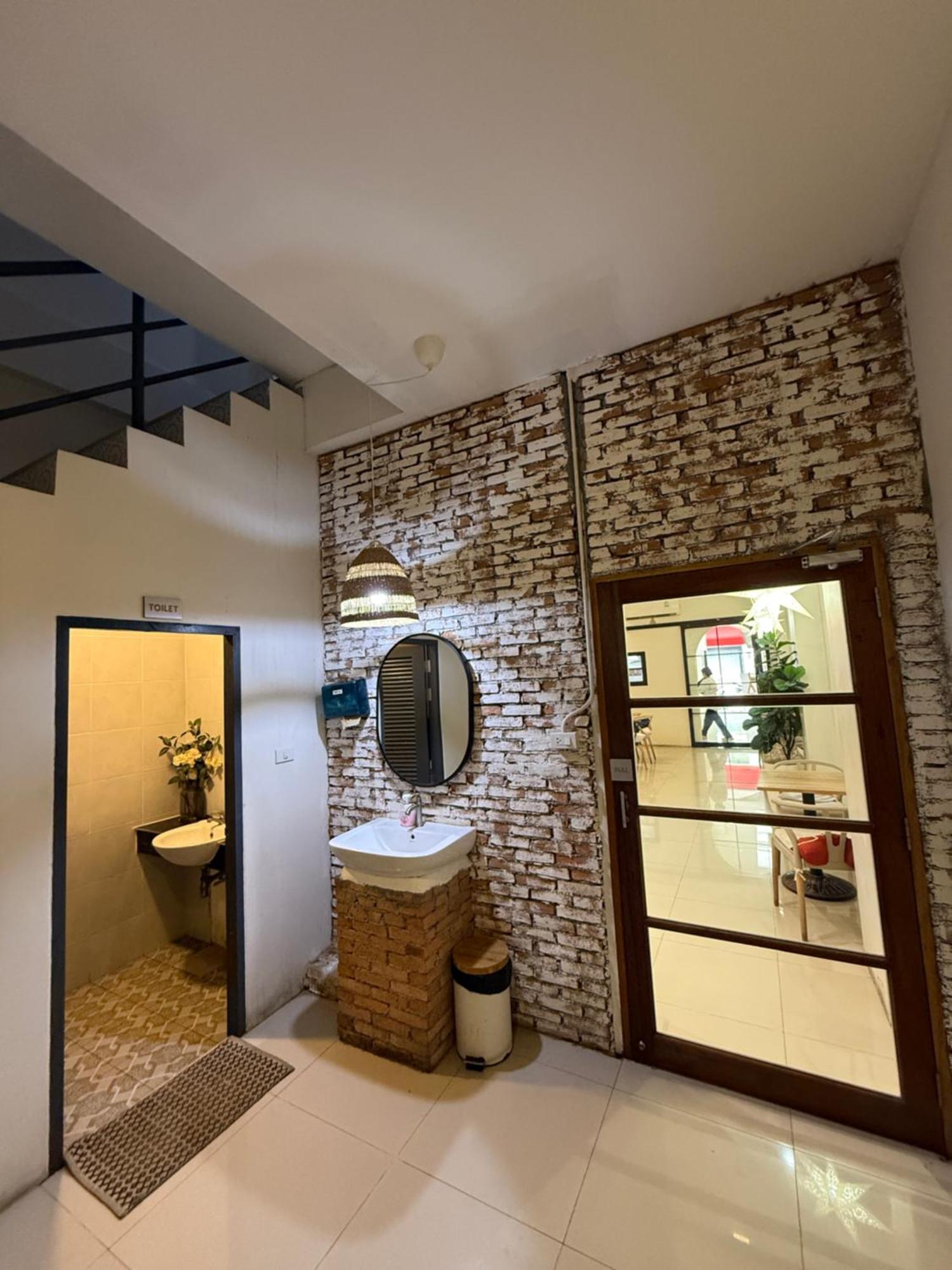 Five Loaves Beds Hotel Patong