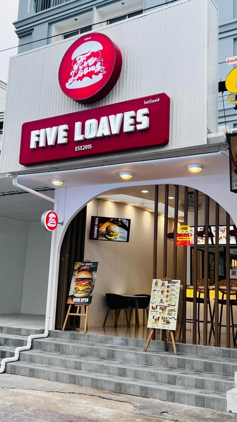Khách sạn Five Loaves Beds Patong